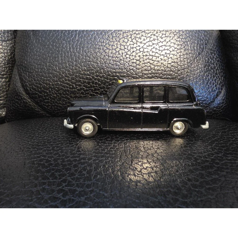London Taxi Cab Budgie Models Diecast w/ Box Made In England & Double Decker Bus